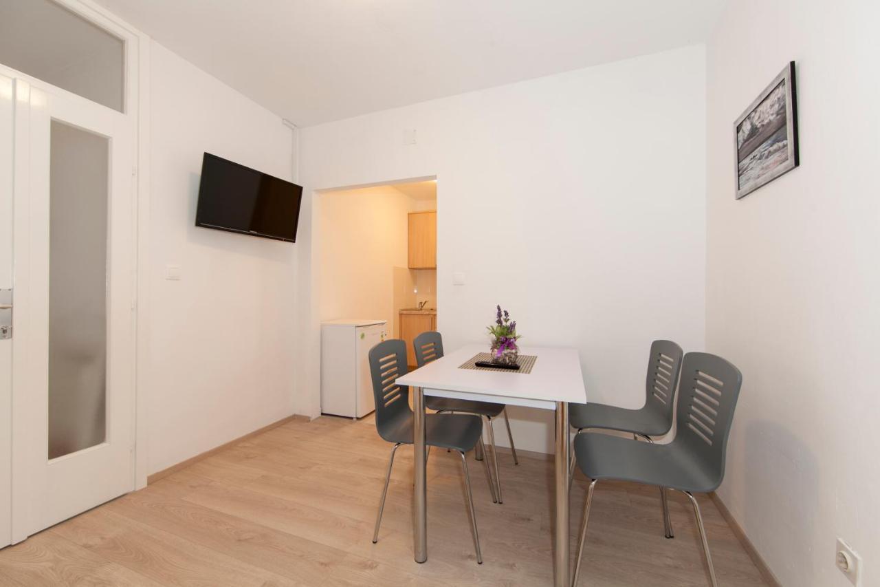 Apartmani Iva Тучепи Екстер'єр фото