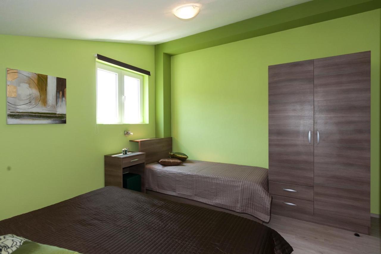 Apartmani Iva Тучепи Екстер'єр фото