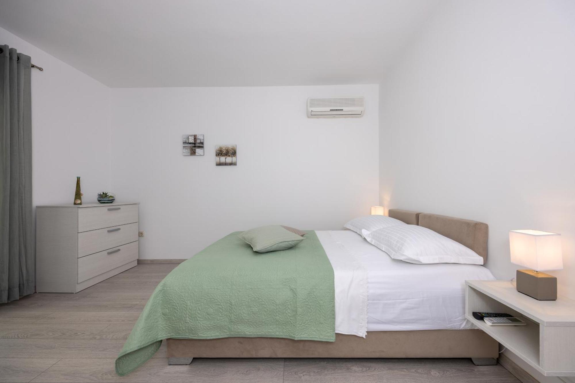 Apartmani Iva Тучепи Екстер'єр фото