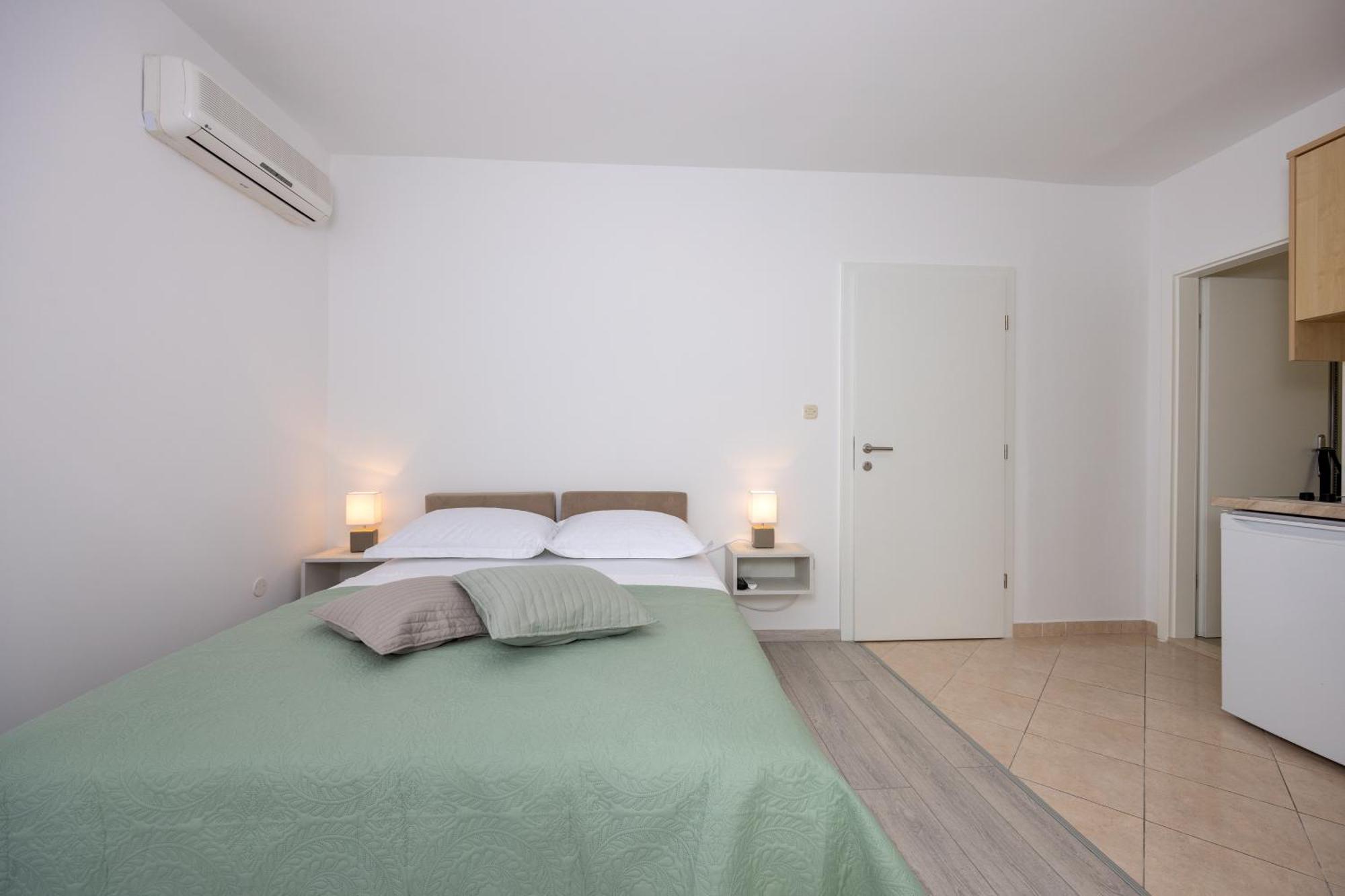 Apartmani Iva Тучепи Екстер'єр фото